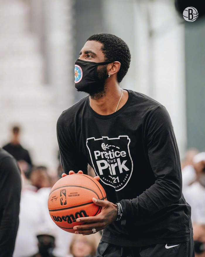 西甲半场：莱万开场闪击，费兰破门，巴萨暂2-0毕尔巴鄂（西甲半场战报：莱万闪击，费兰建功，巴萨暂2-0领先毕尔巴鄂）