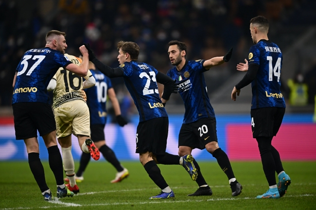 埃梅加：很荣幸完成荷兰队首秀，明年能入选世界杯大名单就知足（埃梅加：荣幸迎来荷兰队首秀，若明年入选世界杯名单已心满意足）