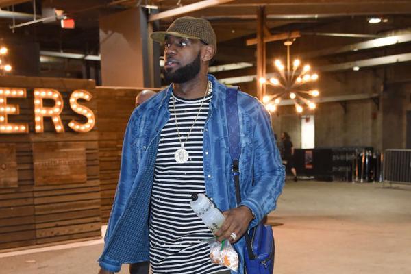 自然年国家队+顶级联赛俱乐部进球数历史前10：梅西91球第1（自然年国家队与顶级联赛俱乐部进球历史前十：梅西91球居首）