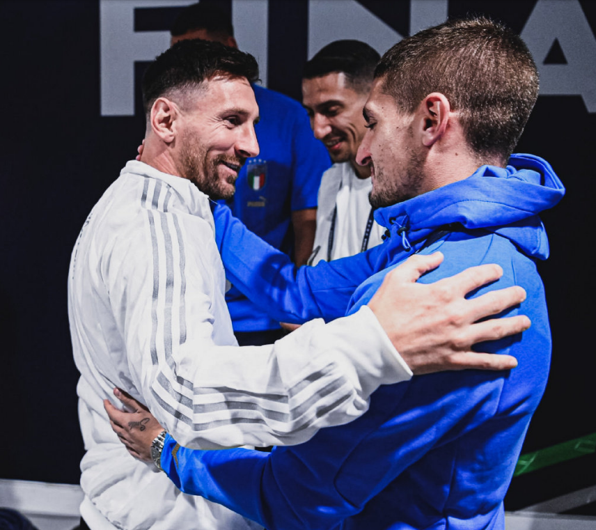 劳塔罗本赛季34次射门意甲第三，6次错失绝佳机会数意甲第二（劳塔罗本季34脚射门居意甲第3，6次错失良机排第2）