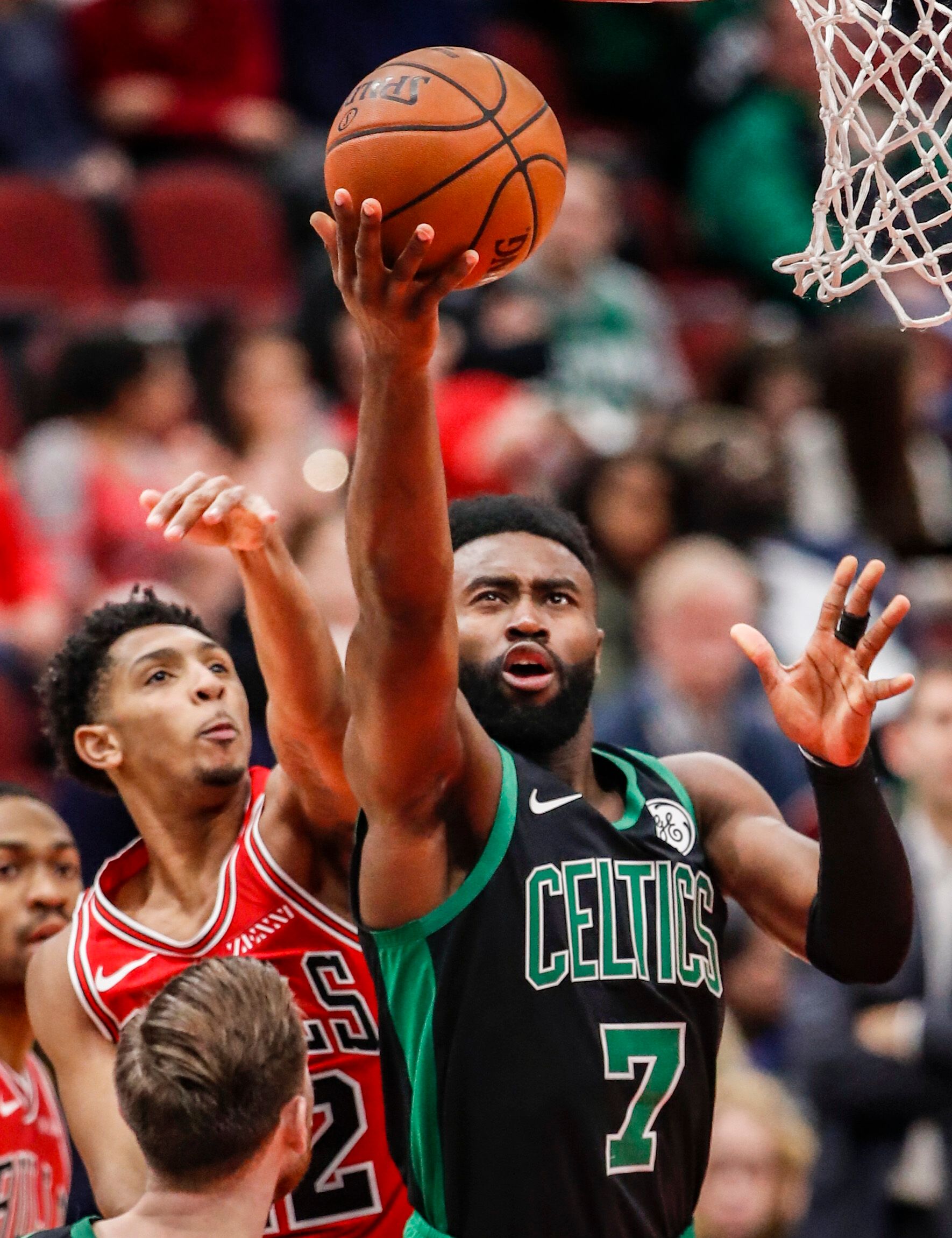 25球追平C罗，姆巴佩是赛季前20场进球最多的皇马球员（姆巴佩赛季前20场斩获25球，追平C罗居皇马同期进球榜首）