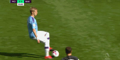 斯基拉：桑托斯在推进内马尔的续约，俱乐部有信心留下他（斯基拉：桑托斯正推动内马尔续约，俱乐部相信能留住他）