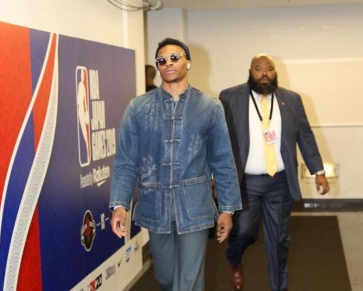 还是那么有冲击力！阿门半场10中7拿到16分 有空接暴扣精彩表现（依旧震撼！阿门半场10投7中砍下16分，上演空接暴扣精彩瞬间）