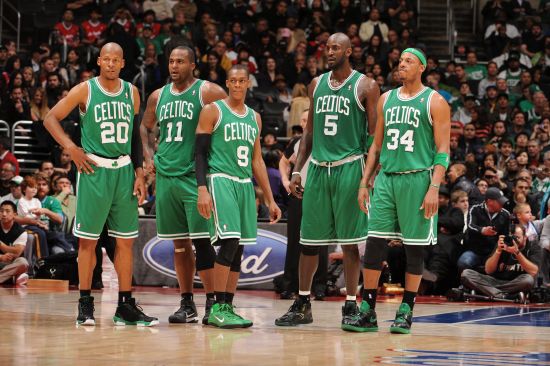 新发型，格列兹曼剪了一个超短寸头（格列兹曼焕新造型：清爽超短寸头亮相）