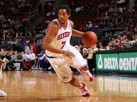 NBA杯战报：卡斯尔30分10板6助，马刺132-119击败湖人（季中赛战报：卡斯尔轰30+10+6，马刺132-119力克湖人）