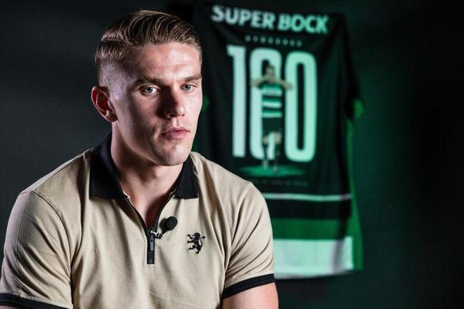 记者：U22国脚徐彬将于冬窗留洋欧洲（曝U22国脚徐彬计划冬窗赴欧踢球）