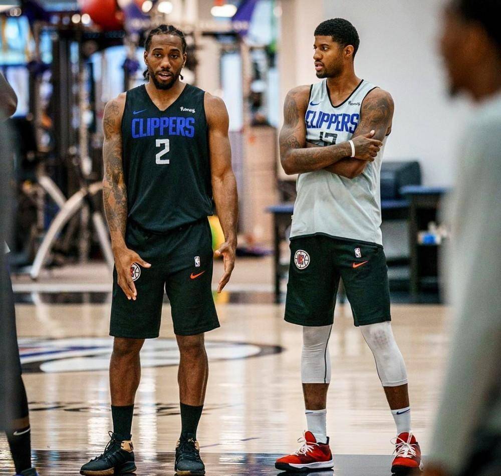 马雷斯卡摸到了弗里克的软肋，切尔西就从巴萨后腰线通向胜利（马雷斯卡抓住弗里克要害，切尔西沿巴萨后腰打开胜利之门）