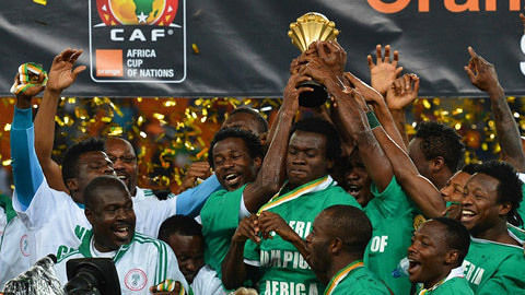 曼联锁定英超新星沃顿，阿莫里姆应果断出手（英超新锐沃顿成曼联目标，阿莫里姆需抢先出击）