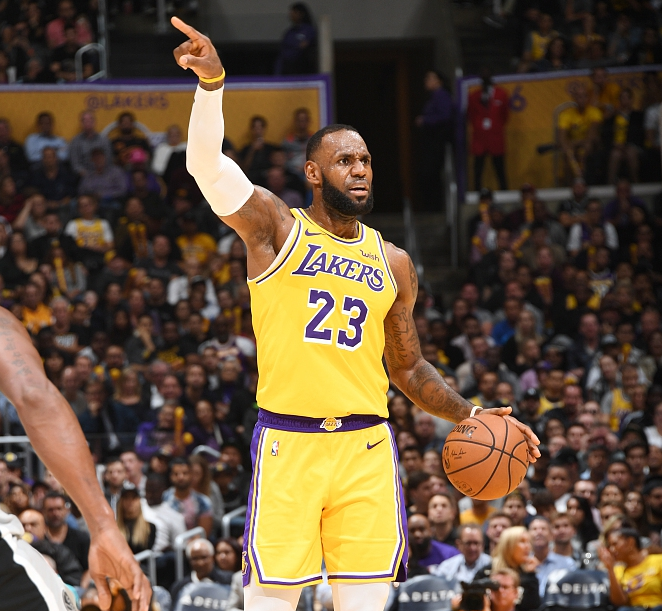 莫雷托：那不勒斯想在冬窗从罗马引进洛伦佐-佩莱格里尼（莫雷托称那不勒斯有意在冬窗从罗马签下洛伦佐-佩莱格里尼）