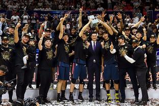 队报：雷恩19岁中卫布德拉勒飞速崛起，多支豪门长期关注他（队报：雷恩19岁中卫布德拉勒崭露头角，众豪门持续跟进）