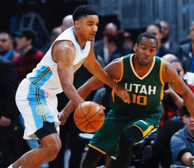 活塞客场大胜取得12连胜，终结对阵雄鹿五连败（活塞客场大捷豪取12连胜，结束此前对雄鹿的五连败）