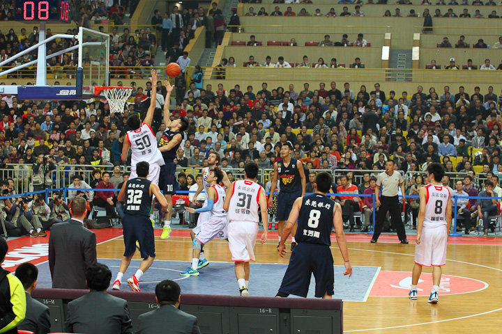 本赛季至今西甲一共出现16次逆转，巴萨独占5次（西甲本季已诞生16场逆转，巴萨贡献其中5场）